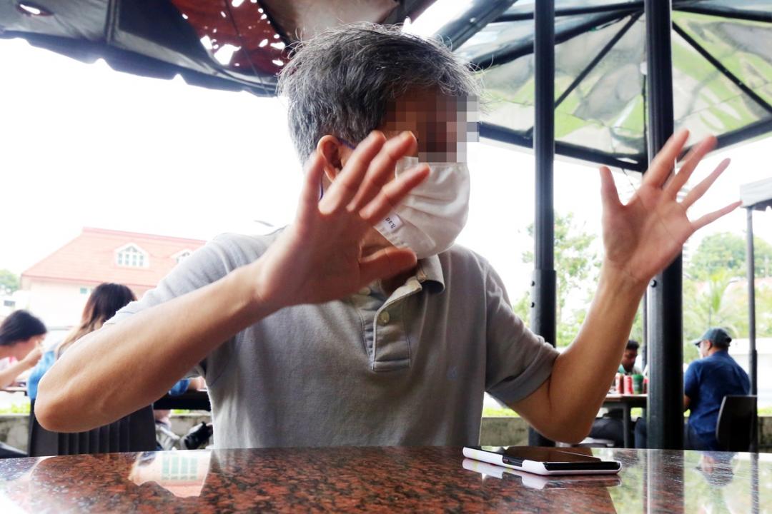 二房东吴先生解释,自己当时并不知道租约被业主终止,他上门是为了警告租户不可在工业单位里长住。(庄耿闻摄)