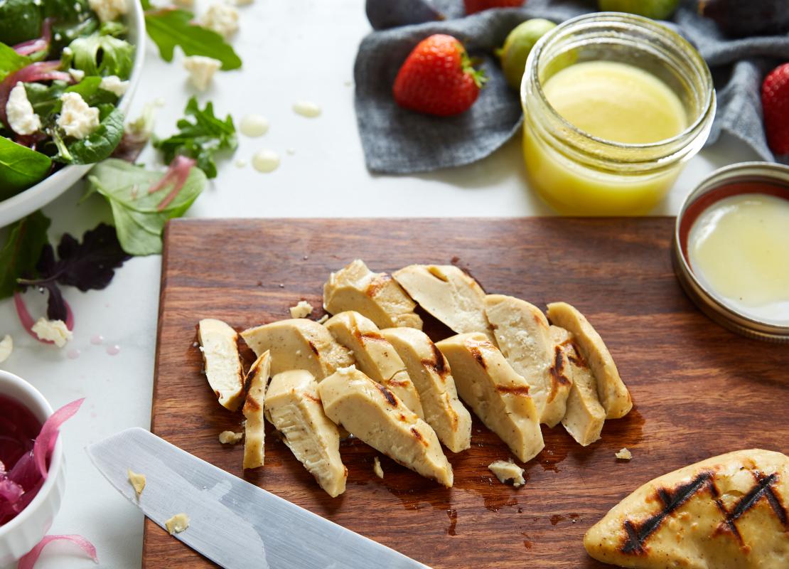cultured_chicken_lifestyle2322_cut_chickens_prep_messy_crop_Large.jpg
