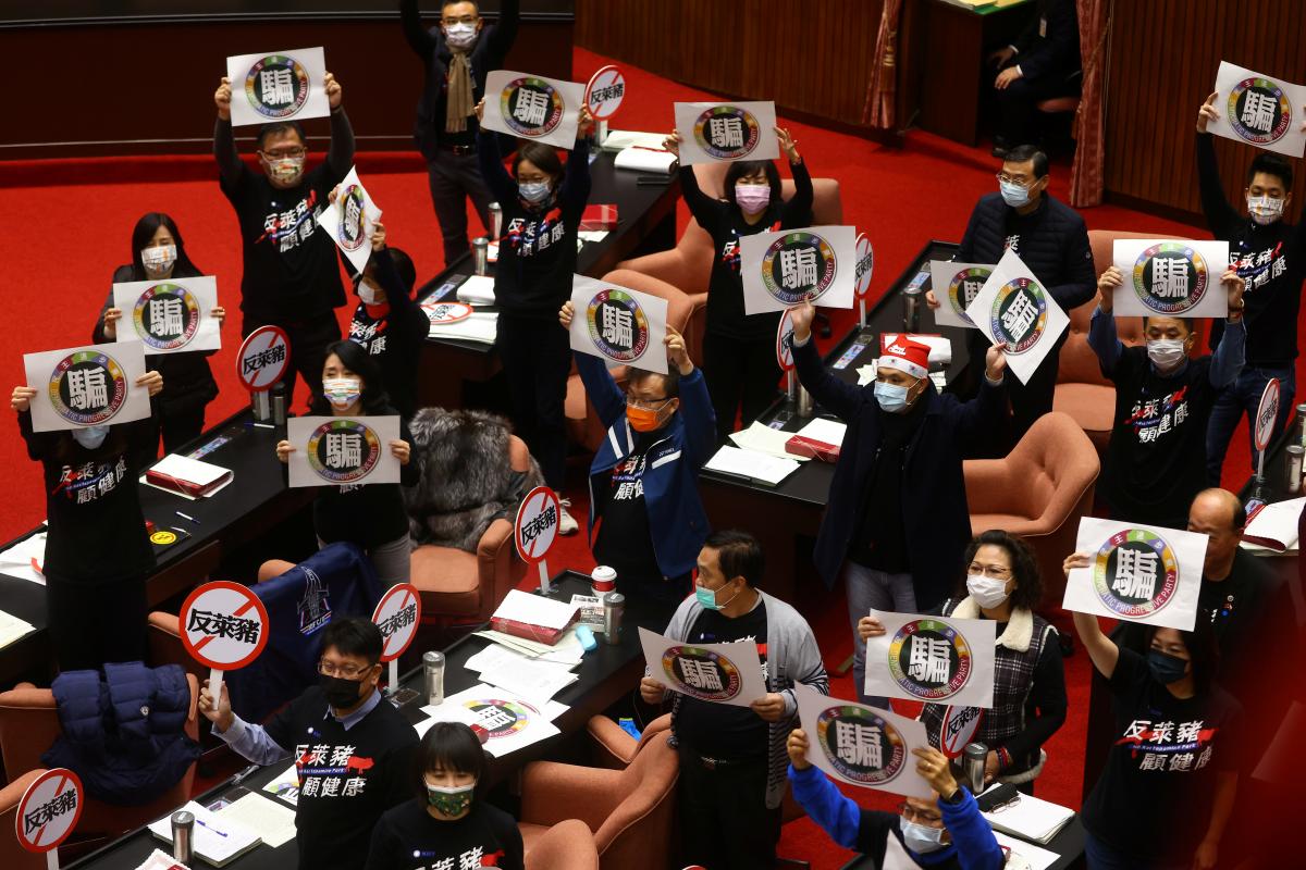 2020-12-24t100306z_889863890_rc2mtk9buze2_rtrmadp_3_taiwan-politics-pork_Large.jpg