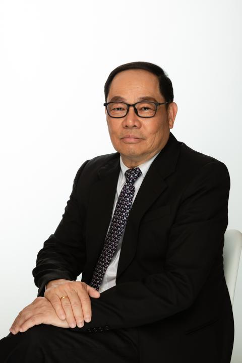 ruan_cheng_chang__Medium.jpg