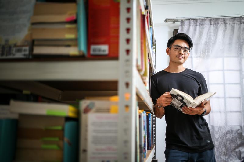 张轫达勇闯自己毫不熟悉的领域，创办了与众不同的二手书店Books Beyond Borders，为尼泊尔儿童的教育尽一分力。