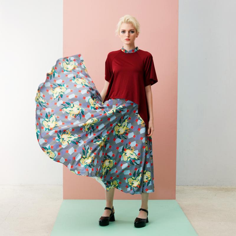 陈思涵2020年便使用今年将流行的浅锈褐色，不过她当时趋向较深沉的色系，今年她将选用更浅淡、开心的颜色。（Reckless Ericka提供）