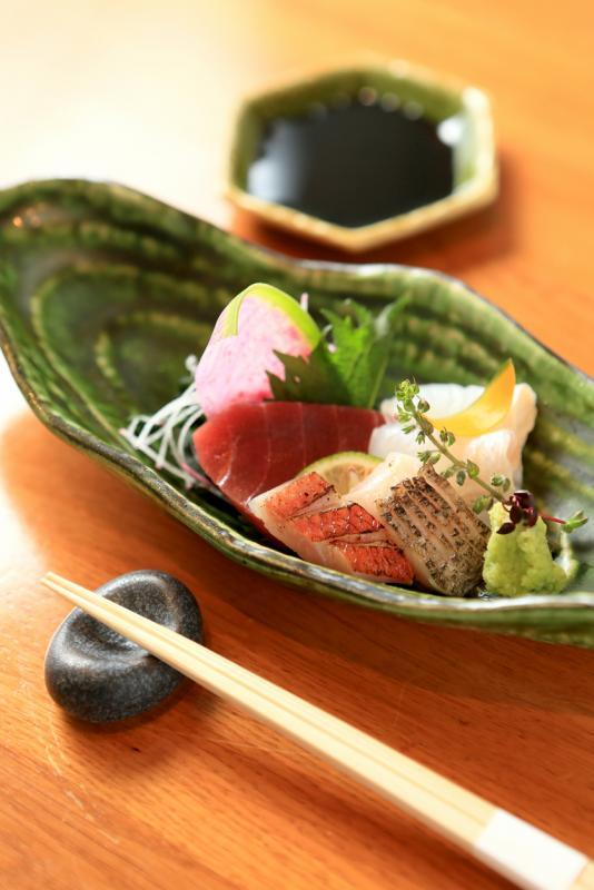 六酣东京的时令刺身。