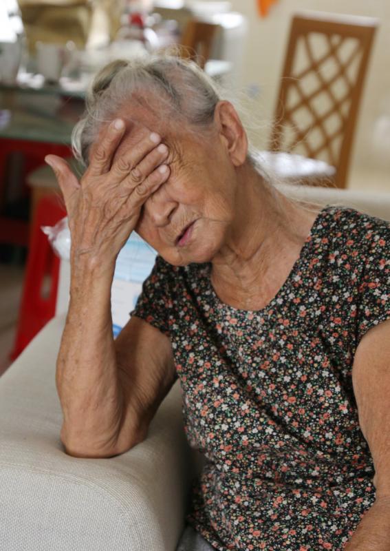 活泼开朗的林珠娥,谈到伤心处也不禁落泪。(唐家鸿摄)