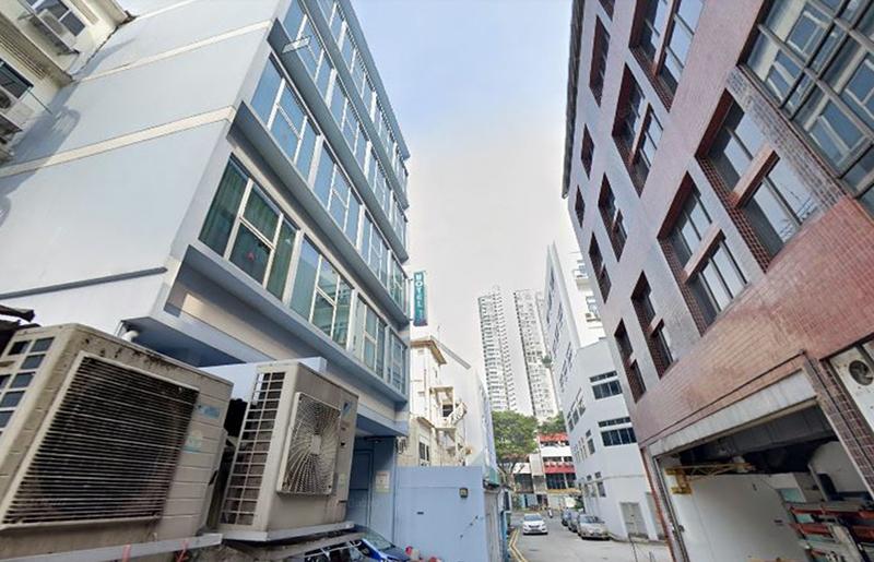 hotel81hou_men_a1_Medium.jpg