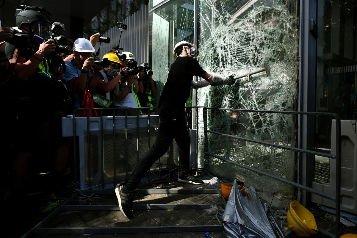 yaohui-pixhkprotest-6122_Large.jpg