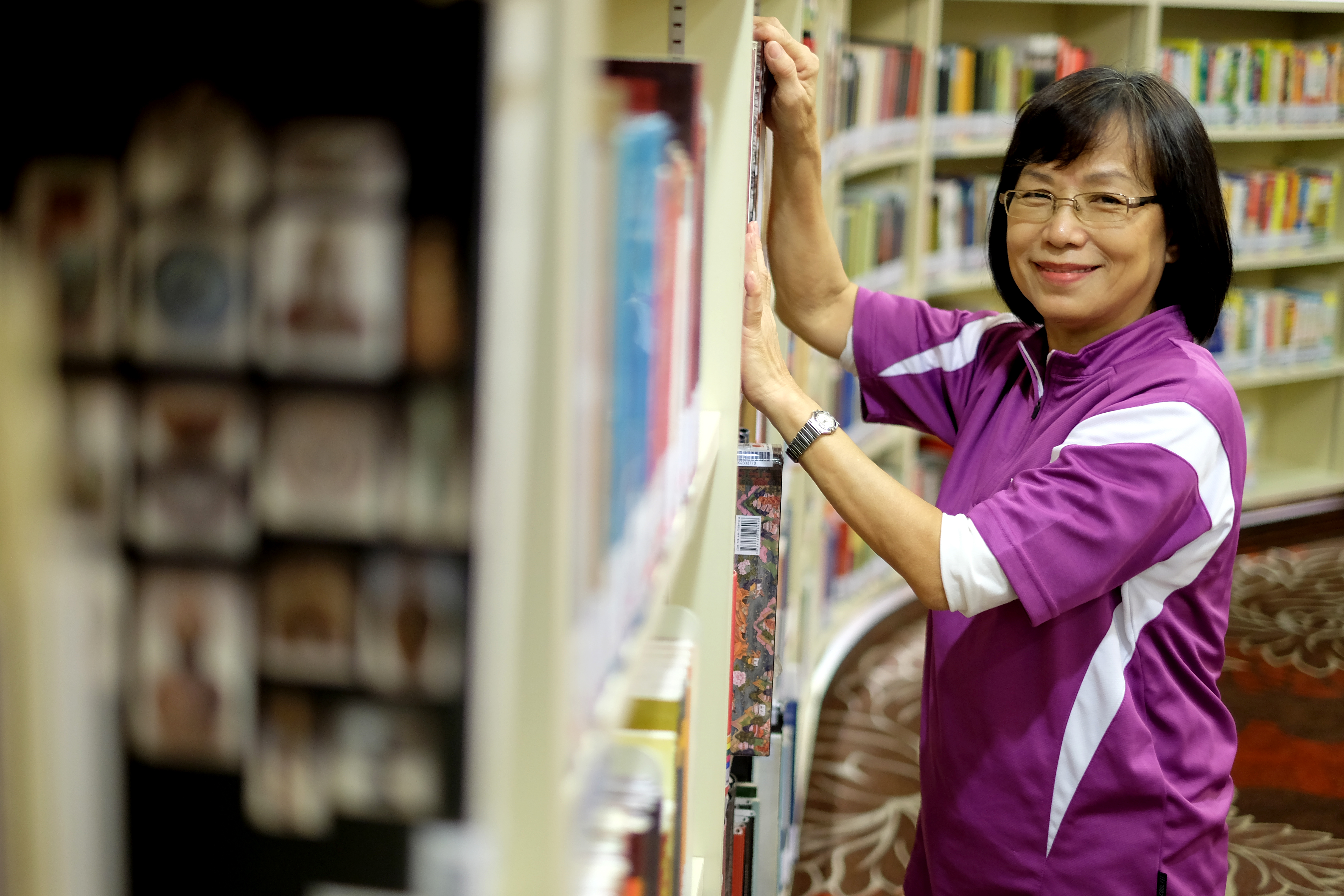 图书馆义工书本以外的收获| 联合早报