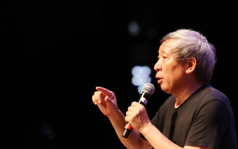 中国作家阎连科:后疫情时代 人们最怀疑全球化 | 联合早报