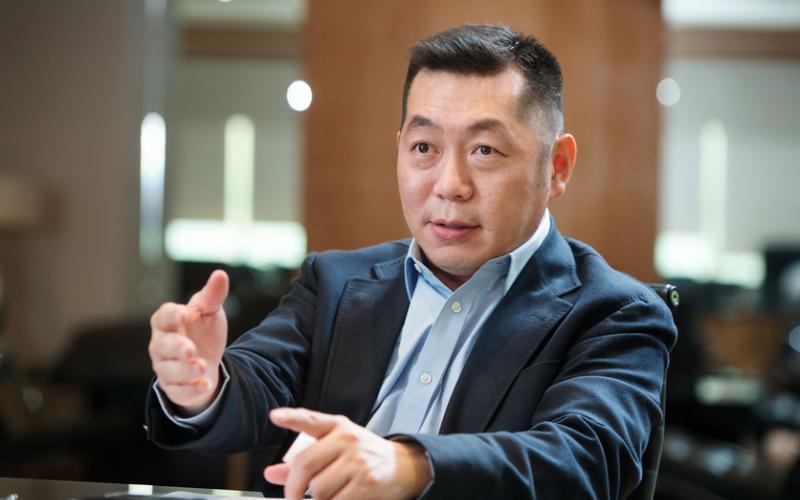 涉嫌将陈笃汉推下楼梯 辉联集团总裁被控 | 联合早报