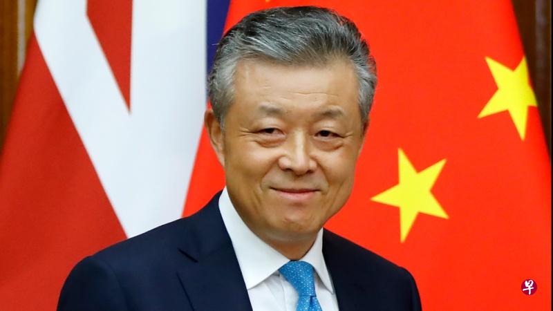 今年65岁的刘晓明曾经驻英11年,是中国历来任期最长的驻外大使。(互联网) 今年65岁的刘晓明曾经驻英11年,是中国历来任期最长的驻外大使。(互联网)