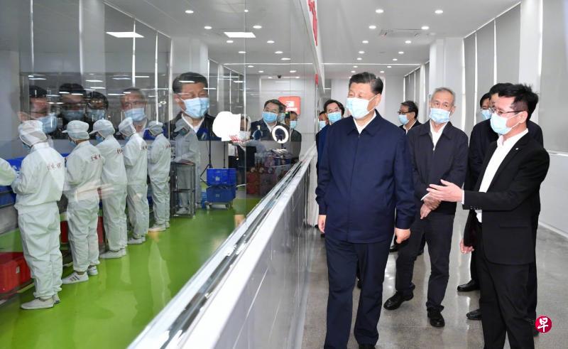 习近平26日前往广西柳州螺蛳粉生产集聚区考察调研。(新华社微博) 习近平26日前往广西柳州螺蛳粉生产集聚区考察调研。(新华社微博)