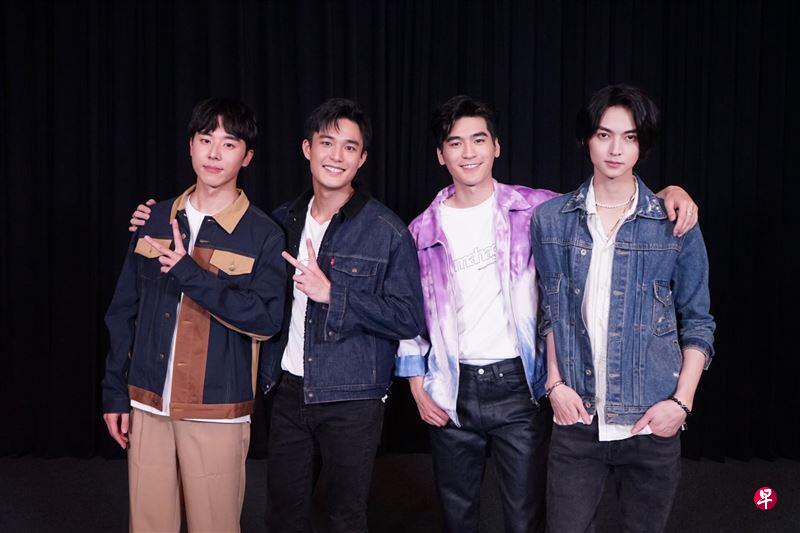 林嘉威(左起)、安俊朋、涂善存、陈立安被粉丝称为“高颜值撕漫男”组合。(图 / 互联网) 林嘉威(左起)、安俊朋、涂善存、陈立安被粉丝称为“高颜值撕漫男”组合。(图 / 互联网)