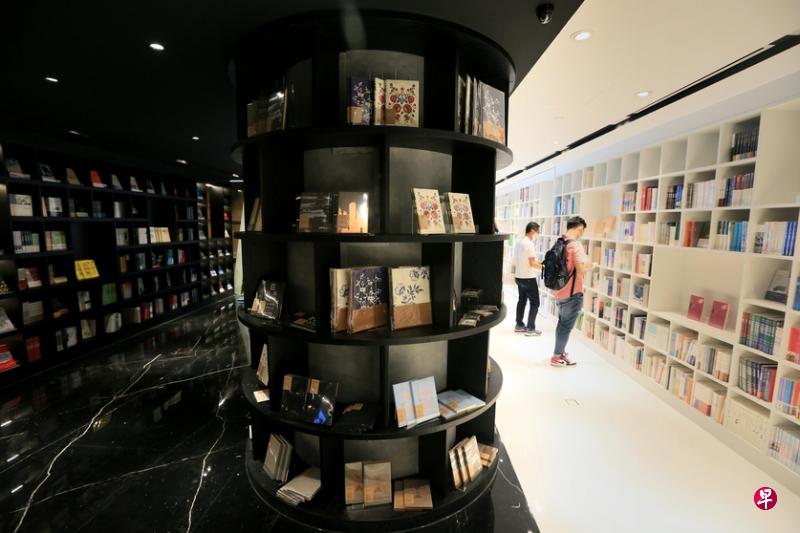 阅读是打开世界的一扇窗,而展开这趟探索之旅的体验可从购书开始。(档案照) 阅读是打开世界的一扇窗,而展开这趟探索之旅的体验可从购书开始。(档案照)