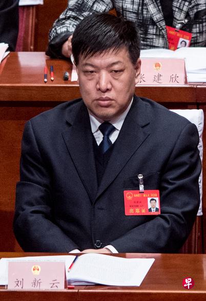 刘新云是今年山西“首虎”,同时也是今年被查的第七名省部级高官。(中新社) 刘新云是今年山西“首虎”,同时也是今年被查的第七名省部级高官。(中新社)