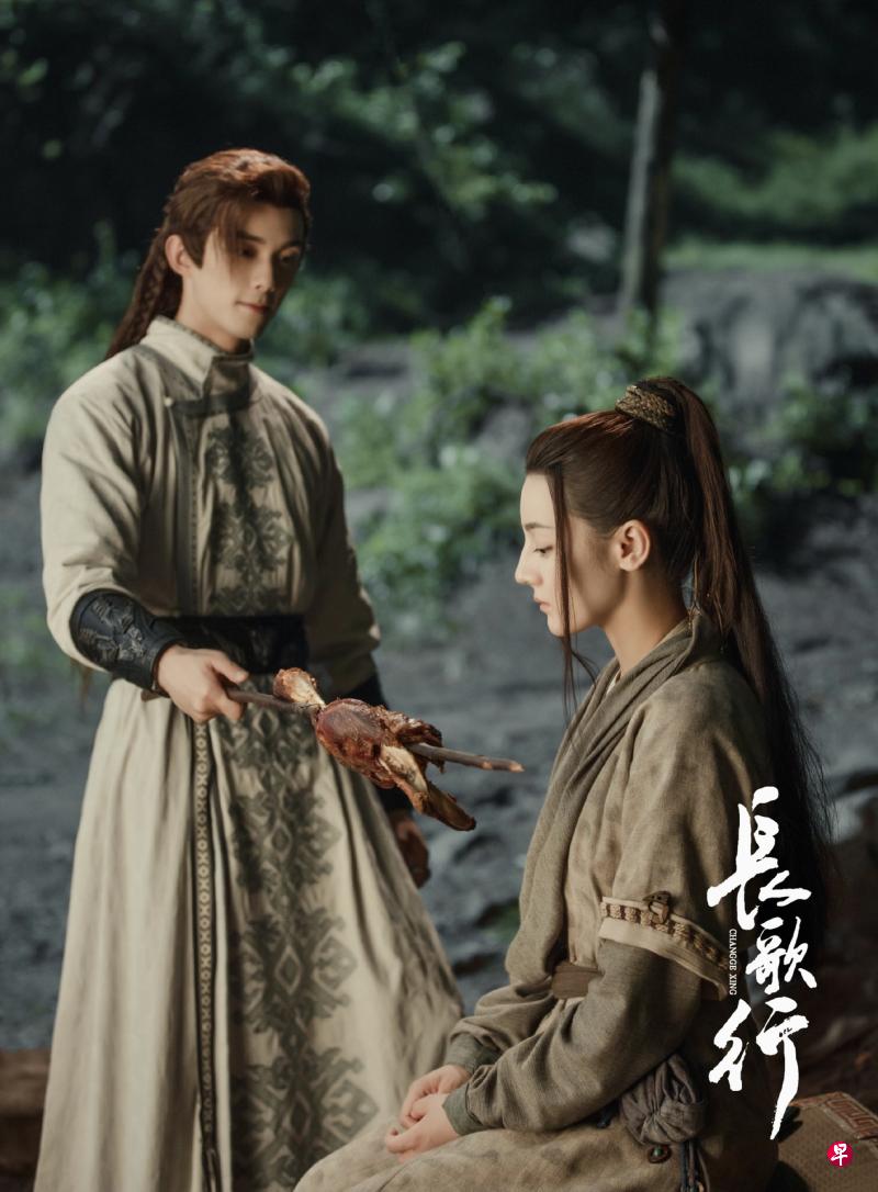 吴磊(左)和迪丽热巴被指不论是角色代入感或CP感都不强。(互联网) 吴磊(左)和迪丽热巴被指不论是角色代入感或CP感都不强。(互联网)