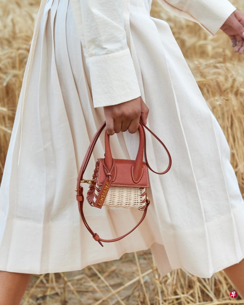 Jacquemus的超迷你小包包玲珑可爱。(品牌提供) Jacquemus的超迷你小包包玲珑可爱。(品牌提供)