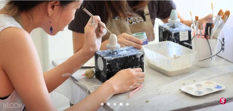 参加陶艺工作坊,学习制作专属陶器作品。(Klook提供) 参加陶艺工作坊,学习制作专属陶器作品。(Klook提供)