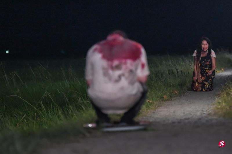 《南巫》将马国民俗文化和信仰认同等交织出如真似幻的情节。 《南巫》将马国民俗文化和信仰认同等交织出如真似幻的情节。