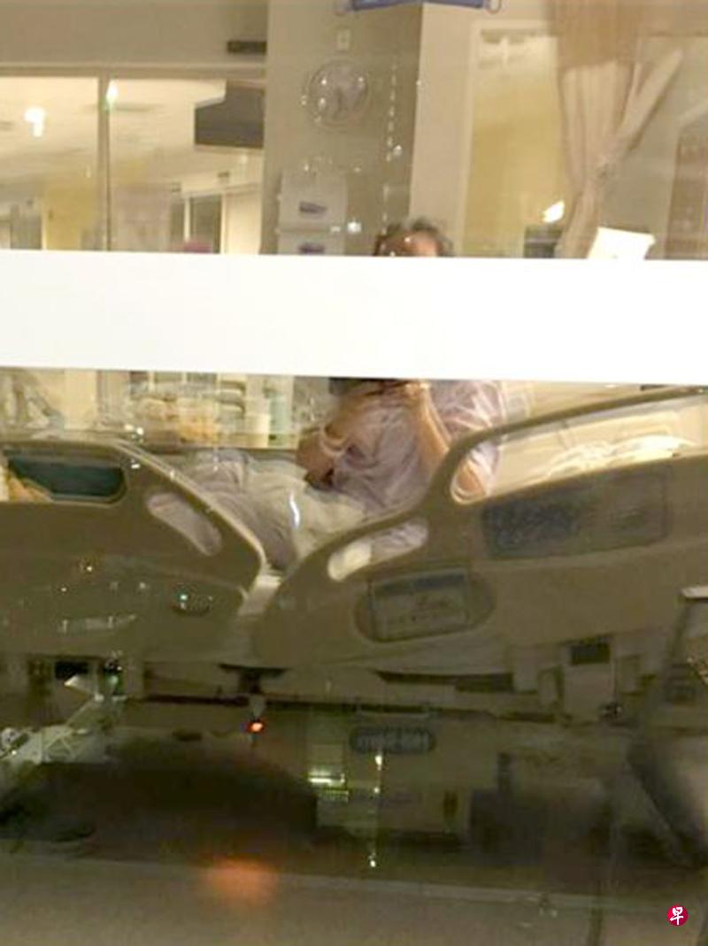 72岁确诊妇女王金珠如今在医院的隔离病房。(受访者提供) 72岁确诊妇女王金珠如今在医院的隔离病房。(受访者提供)