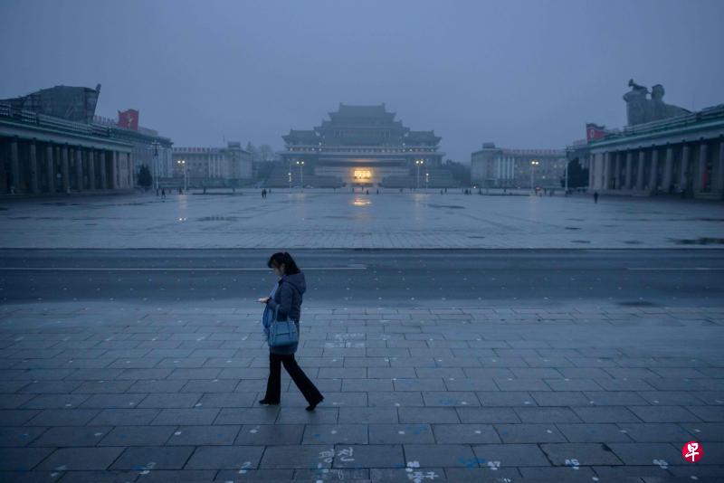 朝鲜去年12月制定《反动思想文化排斥法》,民众如果收看或传播韩剧,不只将判处数年劳改,甚至可判处死刑。(法新社) 朝鲜去年12月制定《反动思想文化排斥法》,民众如果收看或传播韩剧,不只将判处数年劳改,甚至可判处死刑。(法新社)