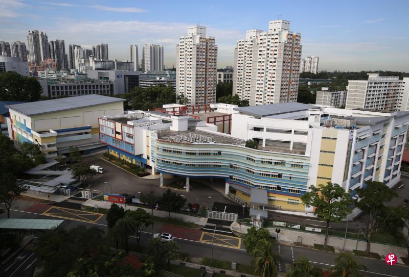 在2018年庆祝百年校庆的光洋小学(图),后年并入有38年历史的城景小学。(王彦燕摄) 在2018年庆祝百年校庆的光洋小学(图),后年并入有38年历史的城景小学。(王彦燕摄)