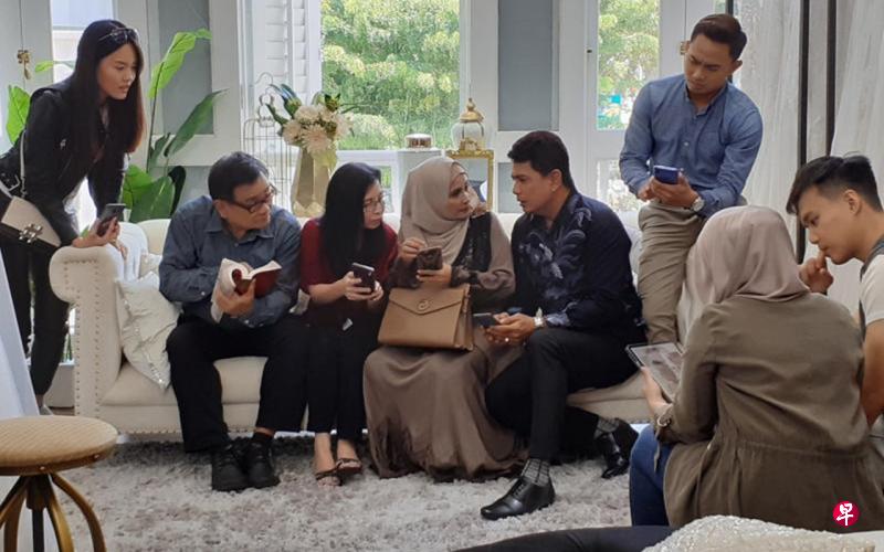 《不是我妈妈的烘焙》刻画马来人与华人通婚的故事。(档案照)
《不是我妈妈的烘焙》刻画马来人与华人通婚的故事。(档案照)