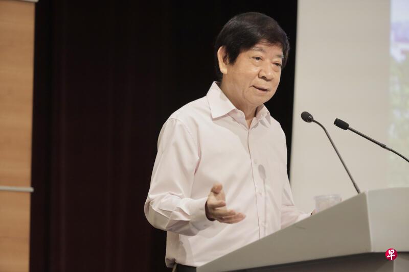 通过现场和视频会议方式,许文远5月12日与报业控股员工对话。(档案照片) 通过现场和视频会议方式,许文远5月12日与报业控股员工对话。(档案照片)
