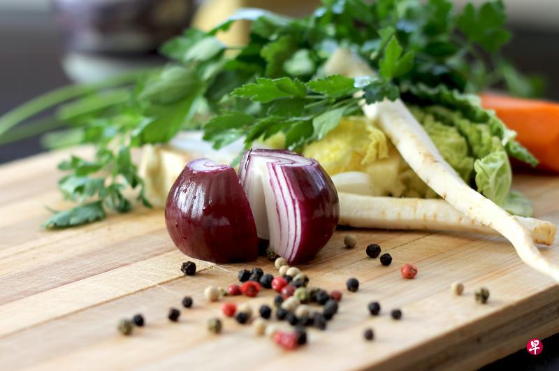 禁止堂食期间,尝试自己下厨会让你幸福感爆棚。(Unsplash) 禁止堂食期间,尝试自己下厨会让你幸福感爆棚。(Unsplash)