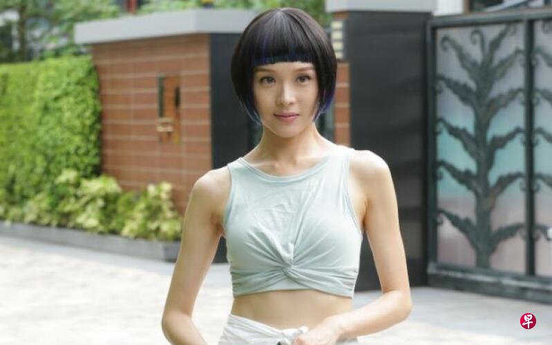 佳芯在新剧中扮演AI人工智能机械人。( 图:网络) 佳芯在新剧中扮演AI人工智能机械人。( 图:网络)