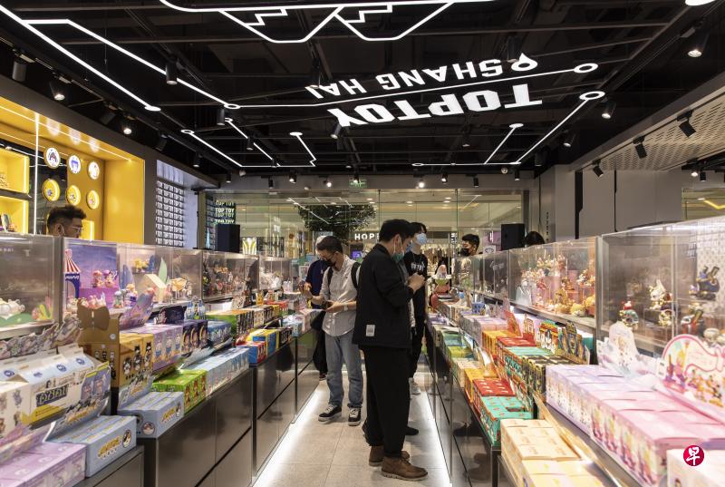 中国(海南)改革发展研究院院长迟福林说,“十四五”期间,中国将成为全球最大的商品消费市场。(彭博社) 中国(海南)改革发展研究院院长迟福林说,“十四五”期间,中国将成为全球最大的商品消费市场。(彭博社)