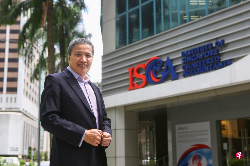 新加坡特许会计师协会行政总裁李福潮:科技的进步正在给审计行业带来巨大的变化,产生了新的审计方式。(施策文摄) 新加坡特许会计师协会行政总裁李福潮:科技的进步正在给审计行业带来巨大的变化,产生了新的审计方式。(施策文摄)