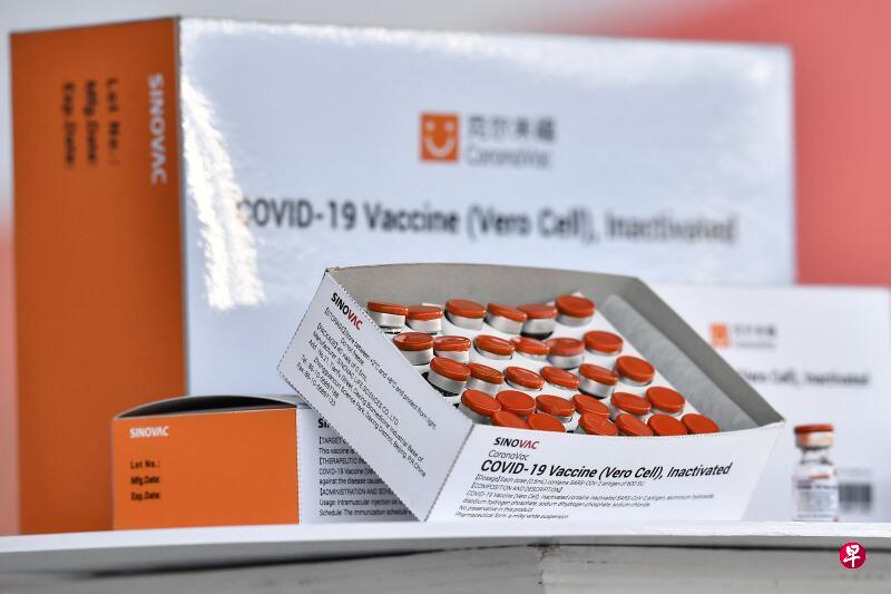 尽管中国冠病疫苗的有效性低于欧美疫苗,一些疫苗短缺的人口大国过去几周纷纷转而要求中国提供更多疫苗。图为中国科兴疫苗。(法新社档案照) 尽管中国冠病疫苗的有效性低于欧美疫苗,一些疫苗短缺的人口大国过去几周纷纷转而要求中国提供更多疫苗。图为中国科兴疫苗。(法新社档案照)