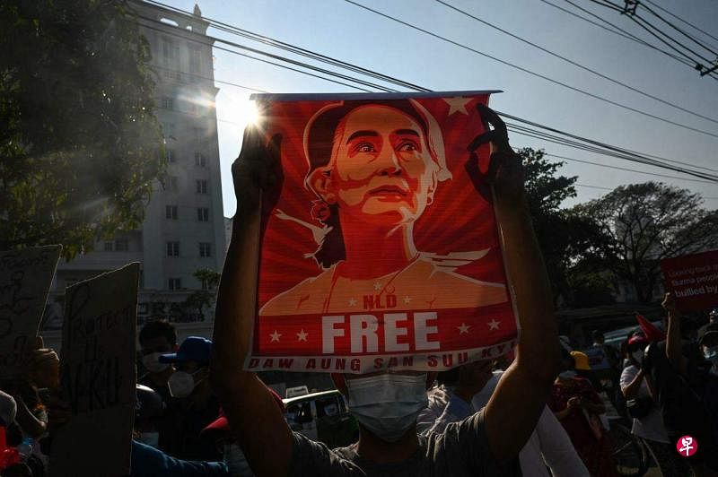 世界领导人和民主活动人士多次呼吁缅甸军方释放翁山淑枝。（法新社）