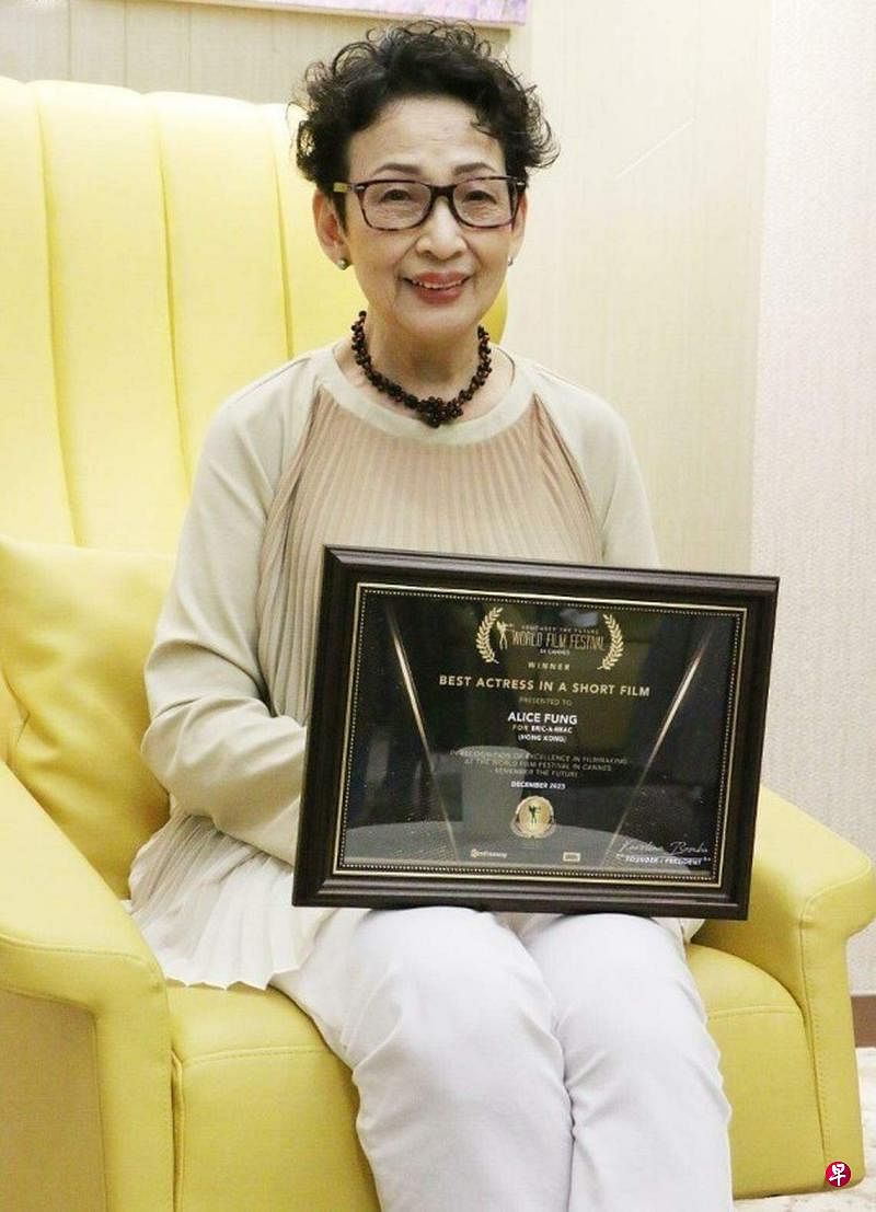 入行超过70年的冯素波凭短片《垃圾》捧回首座“最佳女演员”。（互联网）