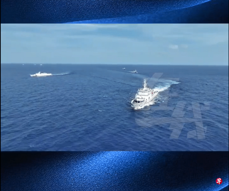 中国海警星期三在南中国海争议水域执法，向进入水域的菲律宾船只发出喊话警告。（视频截屏）