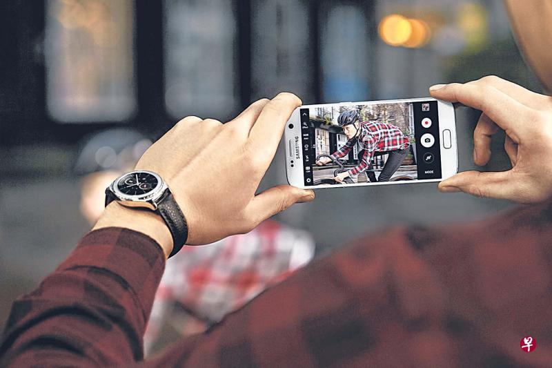 三星Galaxy S7手机采用原本DSLR相机才有的Dual Pixel技术,成果是飞快自动对焦。 三星Galaxy S7手机采用原本DSLR相机才有的Dual Pixel技术,成果是飞快自动对焦。