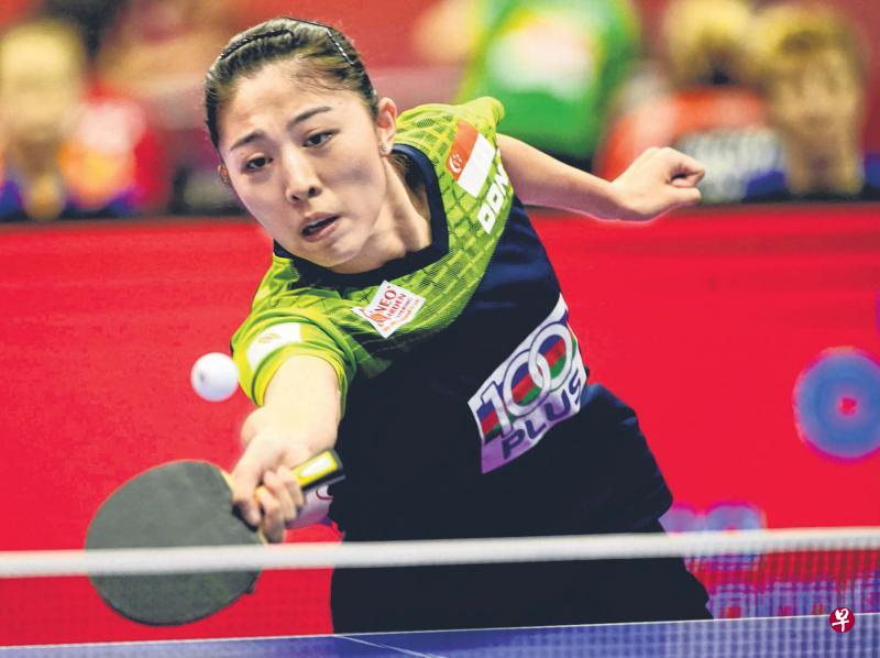 于梦雨奋战勇夺宝贵两分,为新加坡晋级八强赛立下大功。(邝启聪摄) 于梦雨奋战勇夺宝贵两分,为新加坡晋级八强赛立下大功。(邝启聪摄)