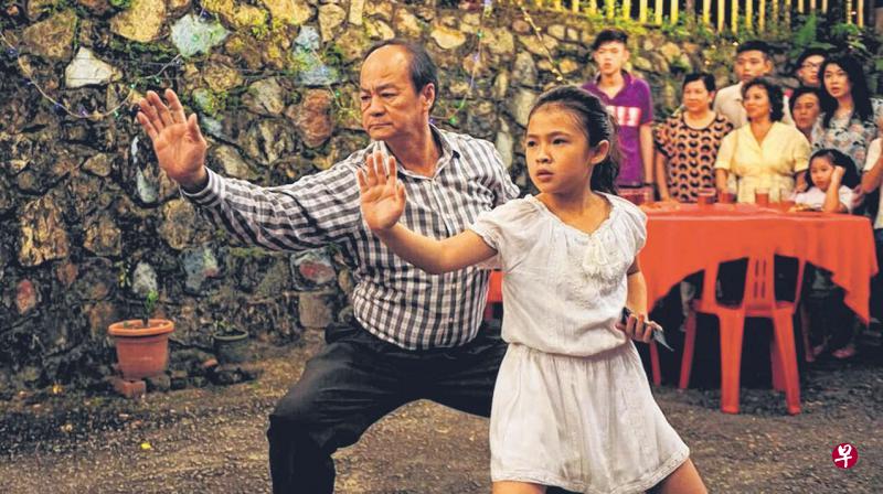 狄龙(左)与陈沁霖饰演一对原先互相看不顺眼的祖孙。(图片提供/邵氏) 狄龙(左)与陈沁霖饰演一对原先互相看不顺眼的祖孙。(图片提供/邵氏)