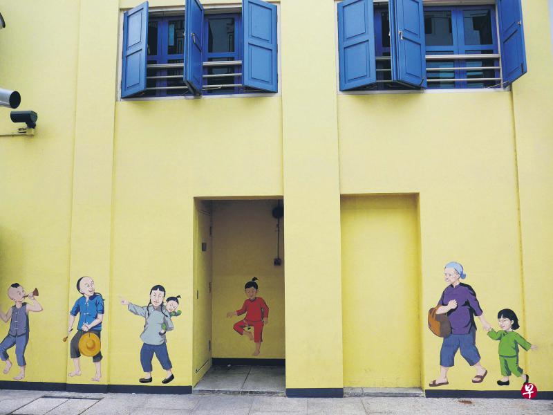 栩栩如生的壁画描绘出牛车水古早味的生活百态。 栩栩如生的壁画描绘出牛车水古早味的生活百态。