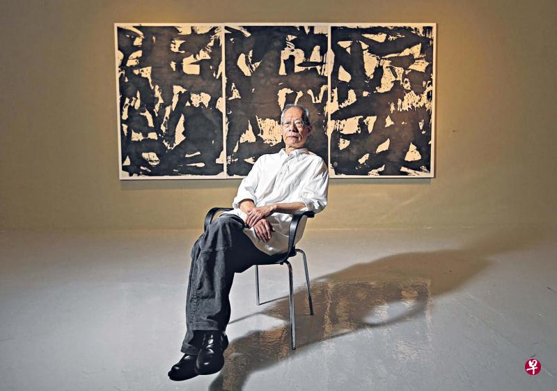 庄声涛的创作从书法线条发展,让身体的韵动在纸面留下刹那痕迹。(叶振忠摄影) 庄声涛的创作从书法线条发展,让身体的韵动在纸面留下刹那痕迹。(叶振忠摄影)