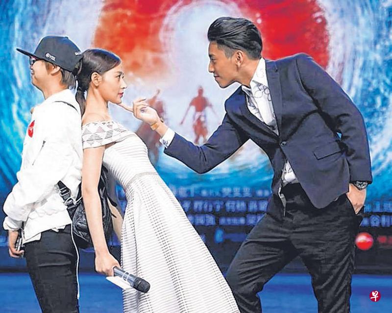 王大陆(右起)和张天爱主演的《鲛珠传》举行发布会。(最佳娱乐图) 王大陆(右起)和张天爱主演的《鲛珠传》举行发布会。(最佳娱乐图)