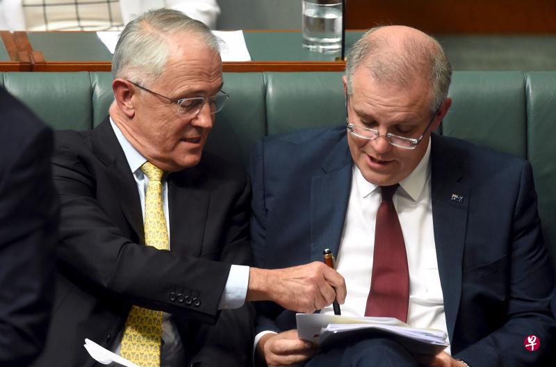 澳洲总理特恩布尔(左)和财长莫里森(右)。 澳洲总理特恩布尔(左)和财长莫里森(右)。
