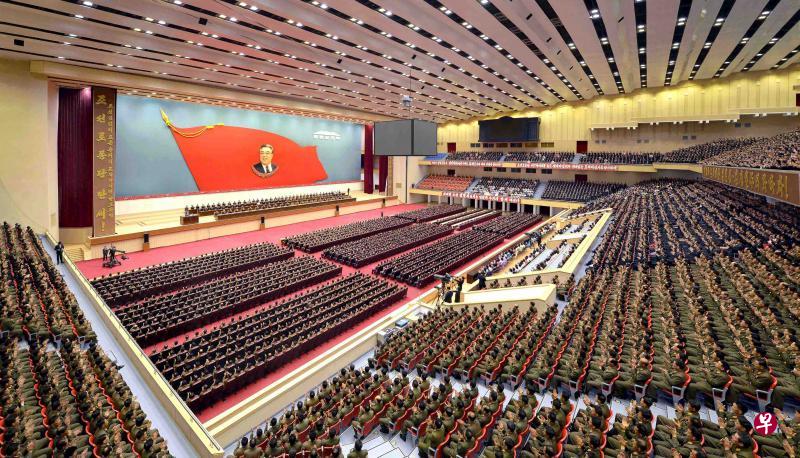 朝鲜今天庆祝已故前最高领导人金正日生日,发射了舞水端中程导弹,但发射可能以失败告终。(路透社) 朝鲜今天庆祝已故前最高领导人金正日生日,发射了舞水端中程导弹,但发射可能以失败告终。(路透社)