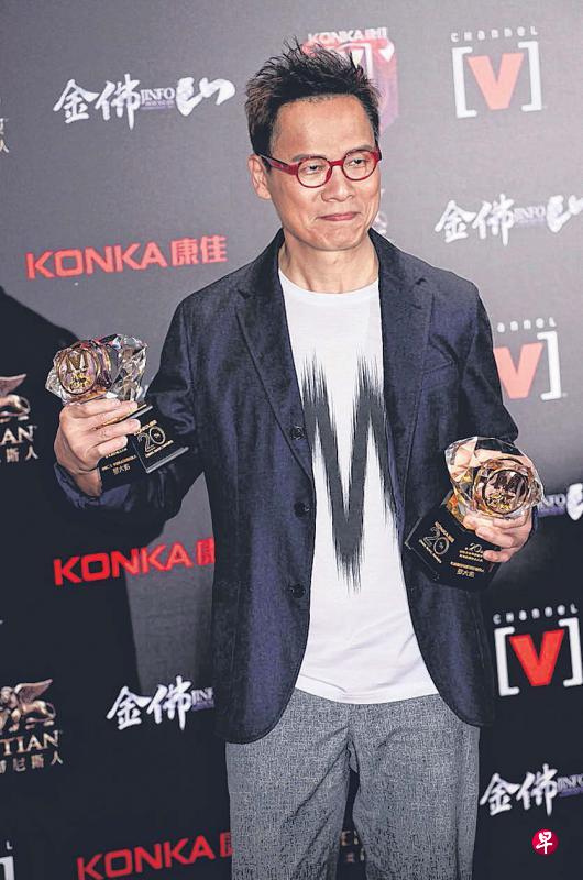 罗大佑日前在第20届全球华语榜中榜获得年度最佳电影音乐创作人奖与华语乐坛至尊音乐人殊荣。(新华社) 罗大佑日前在第20届全球华语榜中榜获得年度最佳电影音乐创作人奖与华语乐坛至尊音乐人殊荣。(新华社)