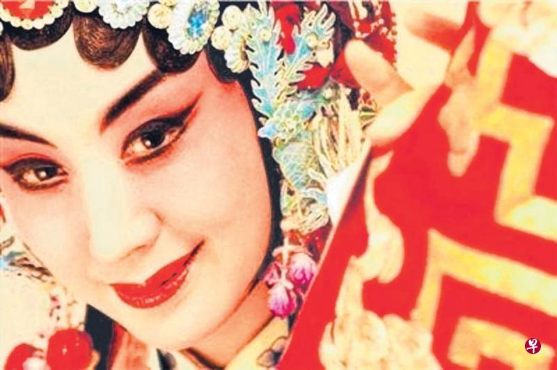 ←↑京剧表演艺术家李世济为继承发扬程派艺术贡献了一生。(网络照) ←↑京剧表演艺术家李世济为继承发扬程派艺术贡献了一生。(网络照)