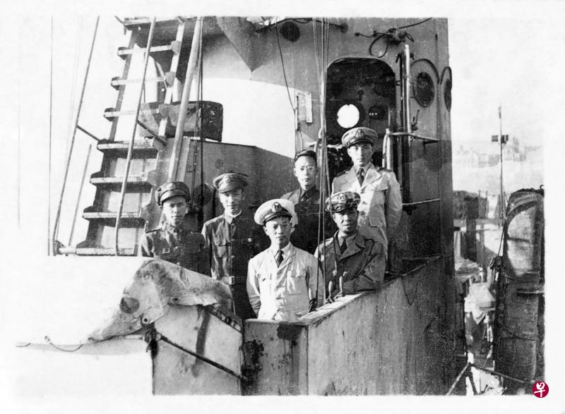 据中国南海研究院档案，图为1946年10月23日，国民政府海军乘军舰从南京出发，赴南中国海接收诸岛主权。（中国南海研究院提供）