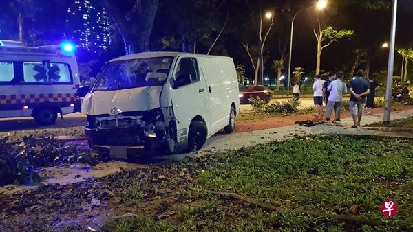 昨晚,2男子分别因酒驾而被捕。(读者提供) 昨晚,2男子分别因酒驾而被捕。(读者提供)