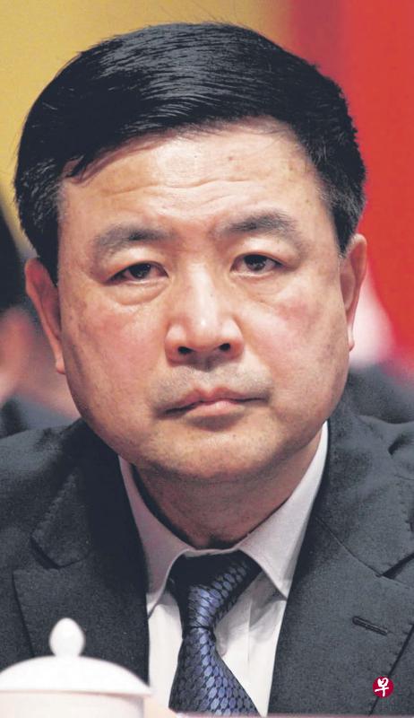 中国媒体形容,王小洪是一个能够处理突发事件和善于处理复杂问题的公安局长。(中新社档案照片) 中国媒体形容,王小洪是一个能够处理突发事件和善于处理复杂问题的公安局长。(中新社档案照片)