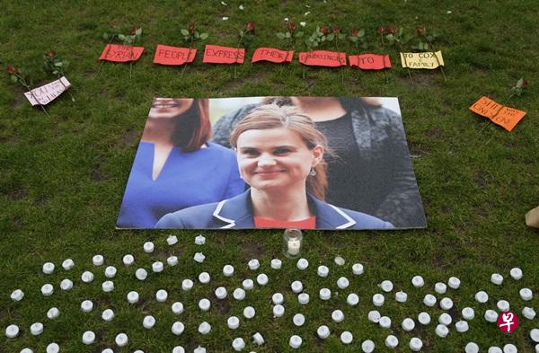 考克斯上周在前往选区参与活动时遇刺身亡,震惊全国。(法新社) 考克斯上周在前往选区参与活动时遇刺身亡,震惊全国。(法新社)