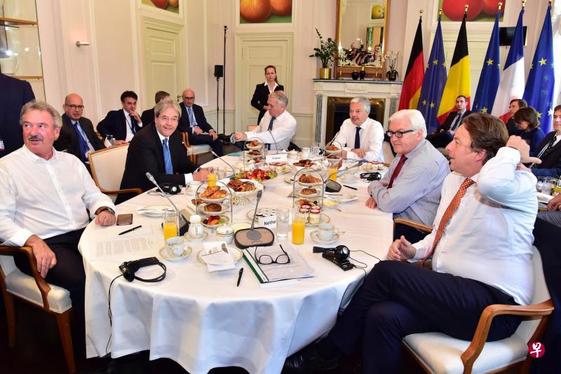 欧盟六个创始国的外长25日在柏林开会,商讨英国脱欧后欧盟的未来发展方向。(法新社) 欧盟六个创始国的外长25日在柏林开会,商讨英国脱欧后欧盟的未来发展方向。(法新社)